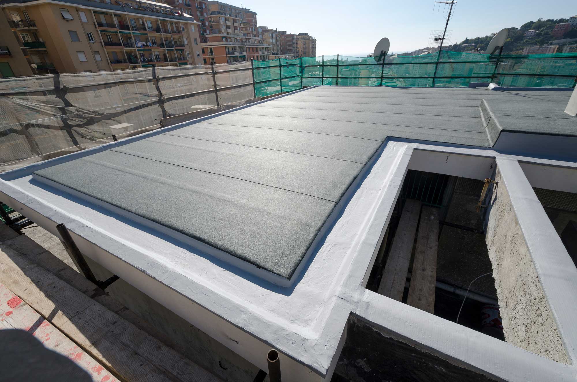 when to replace a roof, best weather roof replacement
